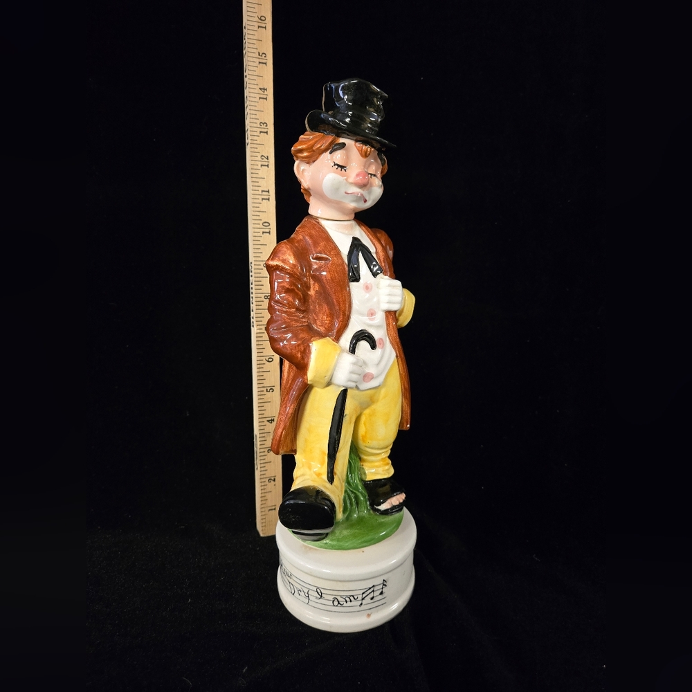 Vintage Ceramic Clown Figurine – Musical Novelty Collectible – 14” Tall